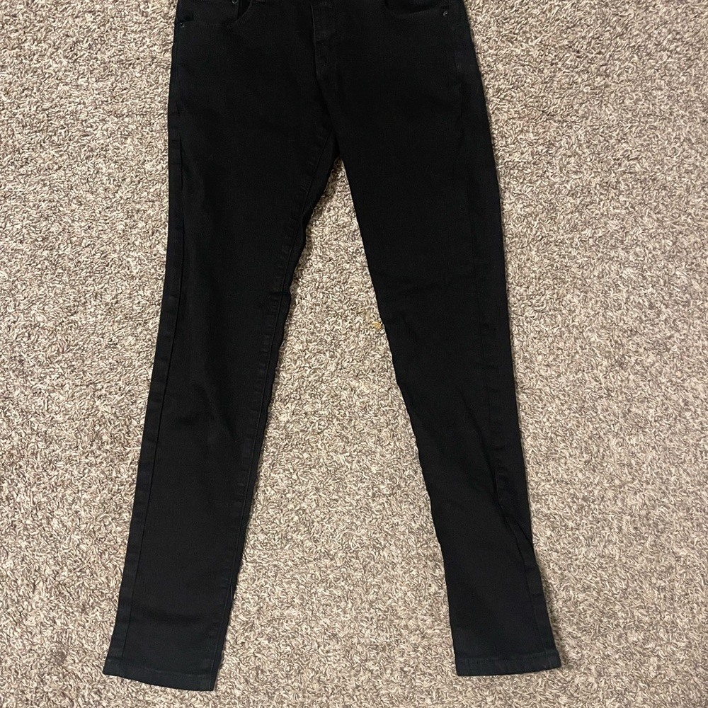 Black Skinny Jeans
